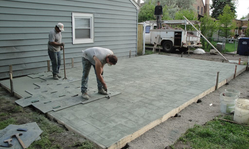Concrete_being_stamped-1024x768.jpg